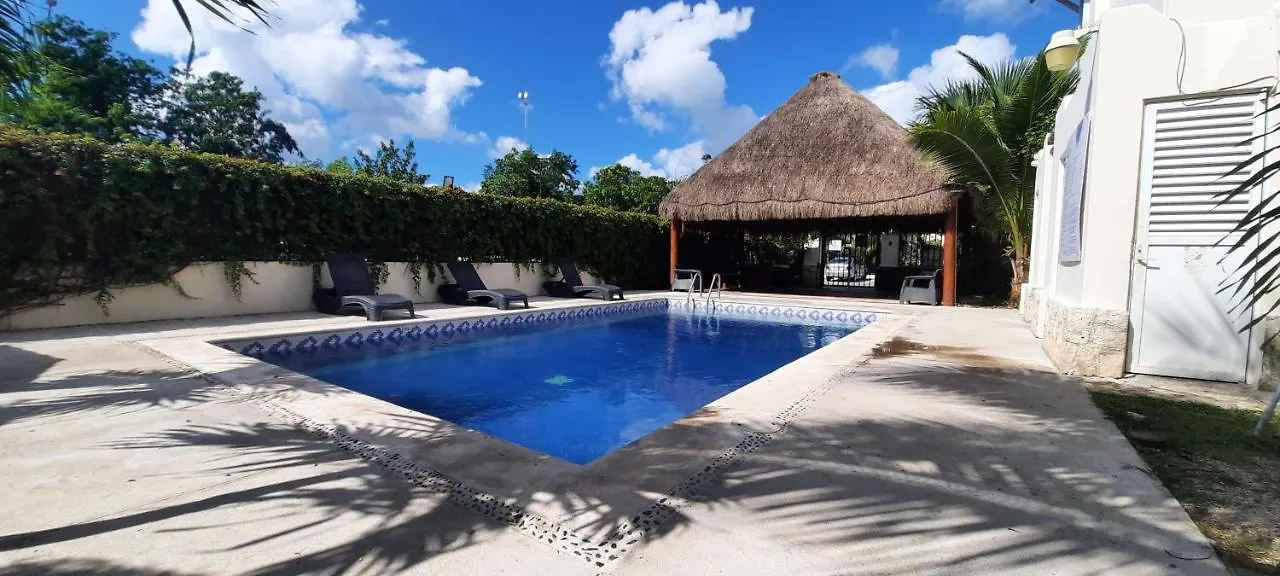Apartamento En Fraccionamiento Privado 6 Personas Con Piscina Cerca De La Playa بلايا ديل كارمن